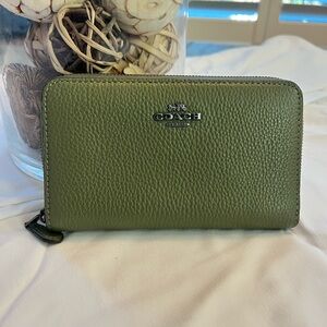 Coach Olive Leather Wallet